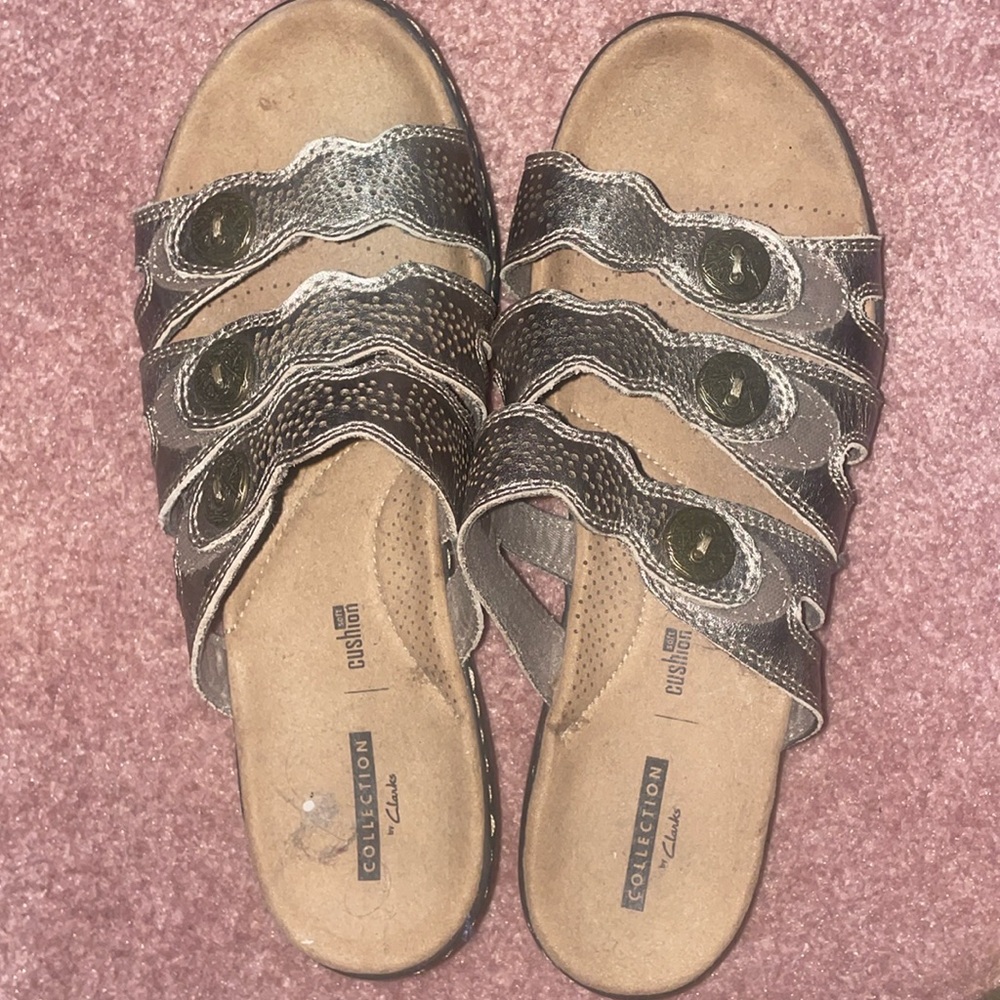 Clarks cushion collection sandals size 9